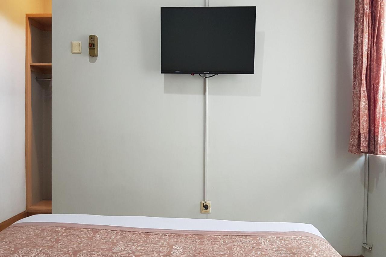 Oyo 3819 Hotel Winotosastro Yogyakarta Extérieur photo