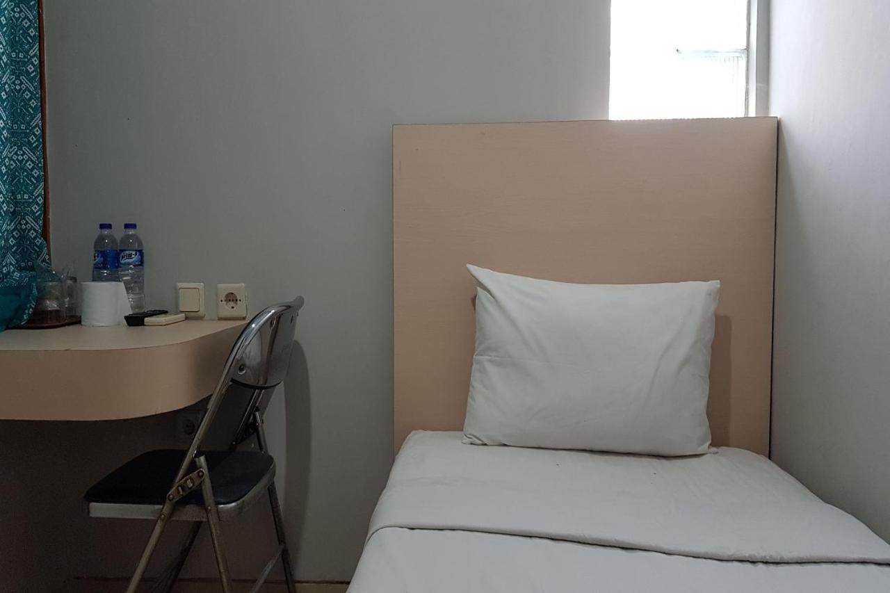 Oyo 3819 Hotel Winotosastro Yogyakarta Extérieur photo