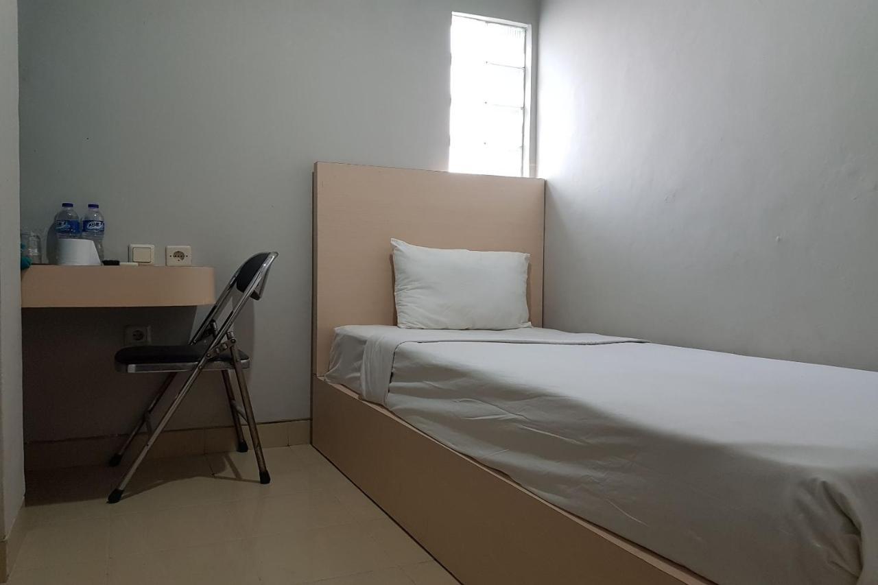 Oyo 3819 Hotel Winotosastro Yogyakarta Extérieur photo